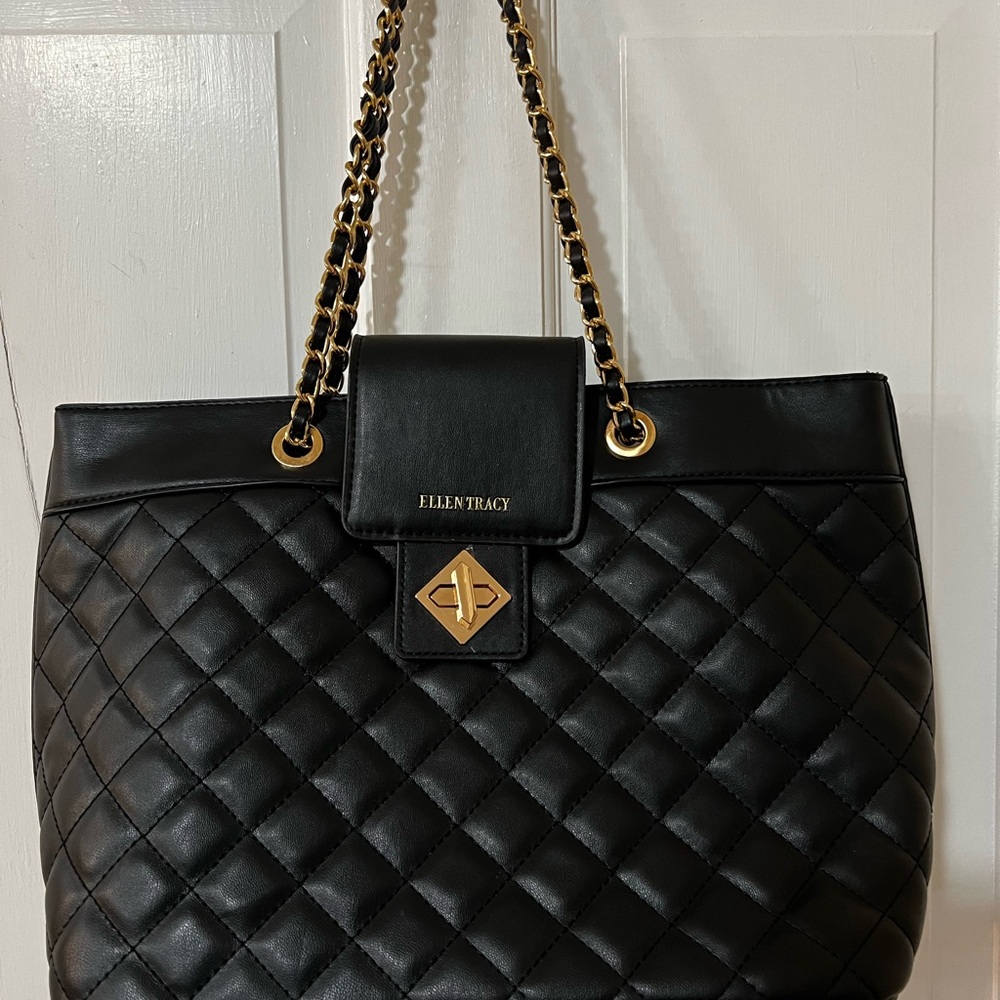Ellen Tracy Black and Gold Crossbody Bag with Quilted Design - Picture 2 of 4